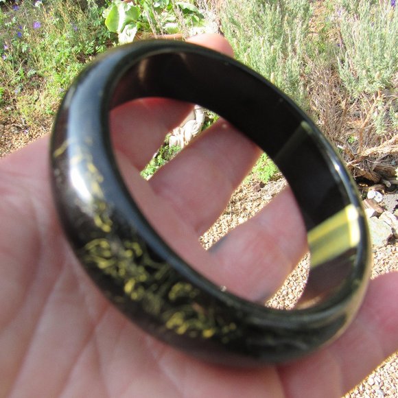 Rare Black and Yellow Marbled Bakelite Bangle - Picture 3 of 7
